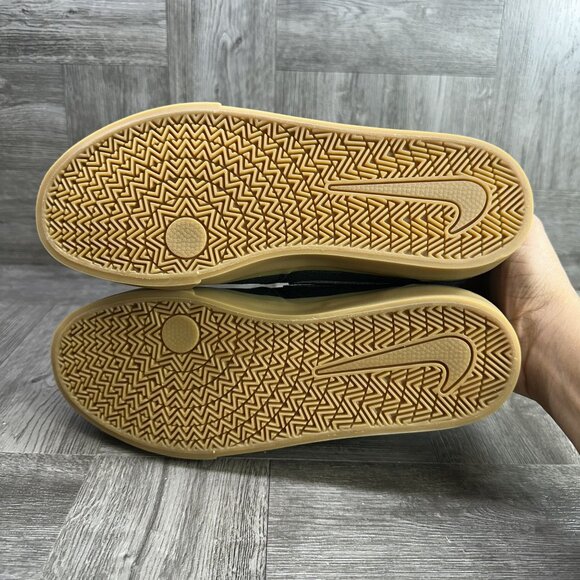 Nike SB Charge Men's 7/Women's 8.5 Black Canvas Gum Bottom Shoes CD6279-004 - Picture 7 of 8